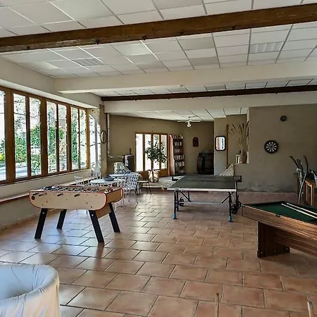 Le Figuier With Swimming Pool 公寓